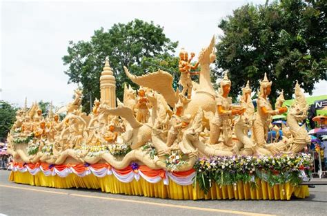 แห่เทียนพรรษา คือ सेंट वेजिंग गेम्स के आकर्षण: छोटी शर्तों के .